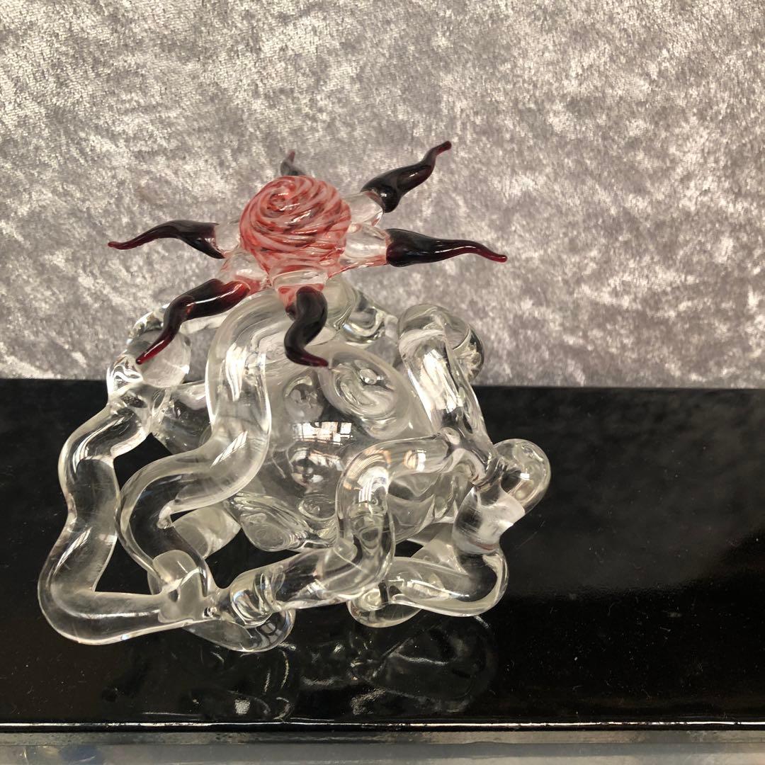 ガラス太陽のオブジェ　作家