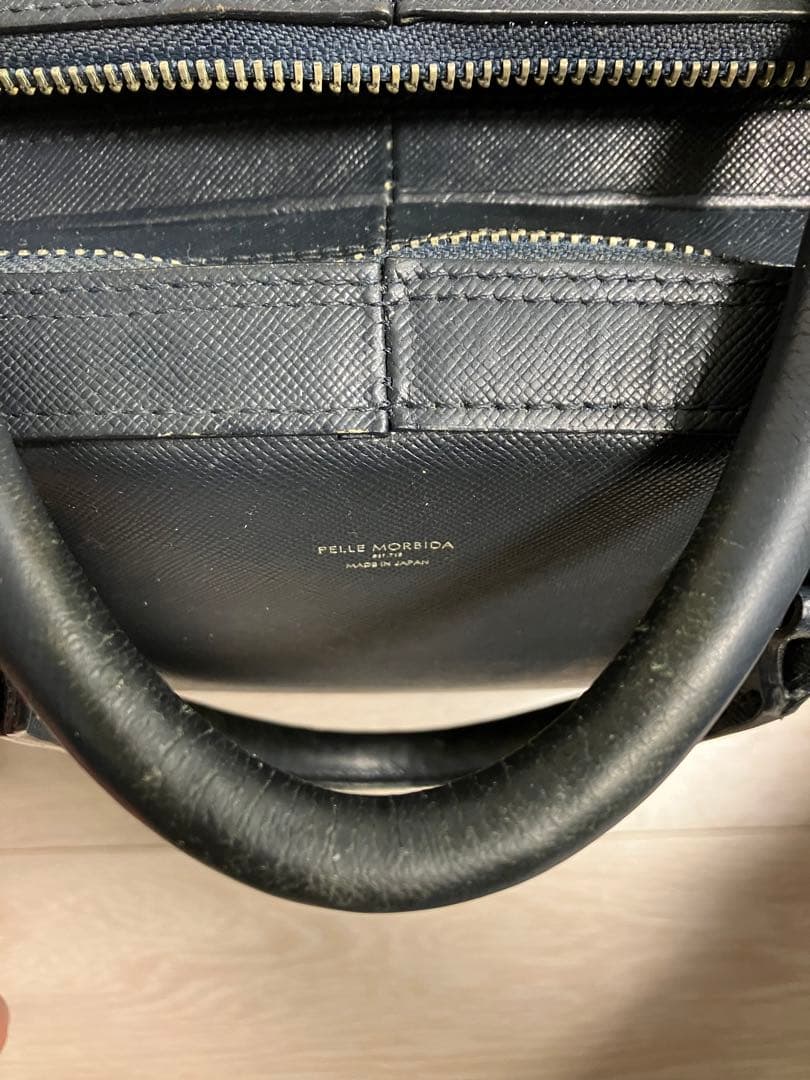 【A4収納可能】ペッレモルビダ　ビジネスバッグ　ショルダーバッグ