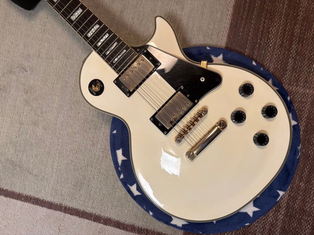 Epiphone Les Paul custom ホワイト ケース付き