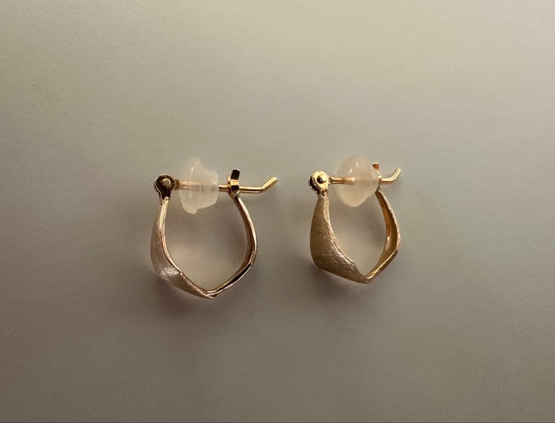 agate アガット　K10 刻印あり　幾何学的 フープピアス チャーム