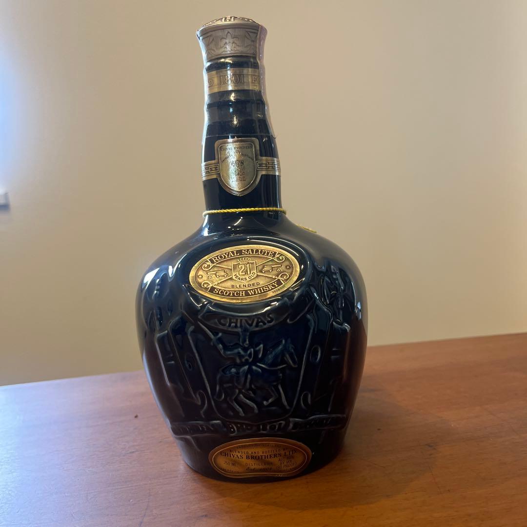 ウイスキー Chivas Regal  Salute 750ml