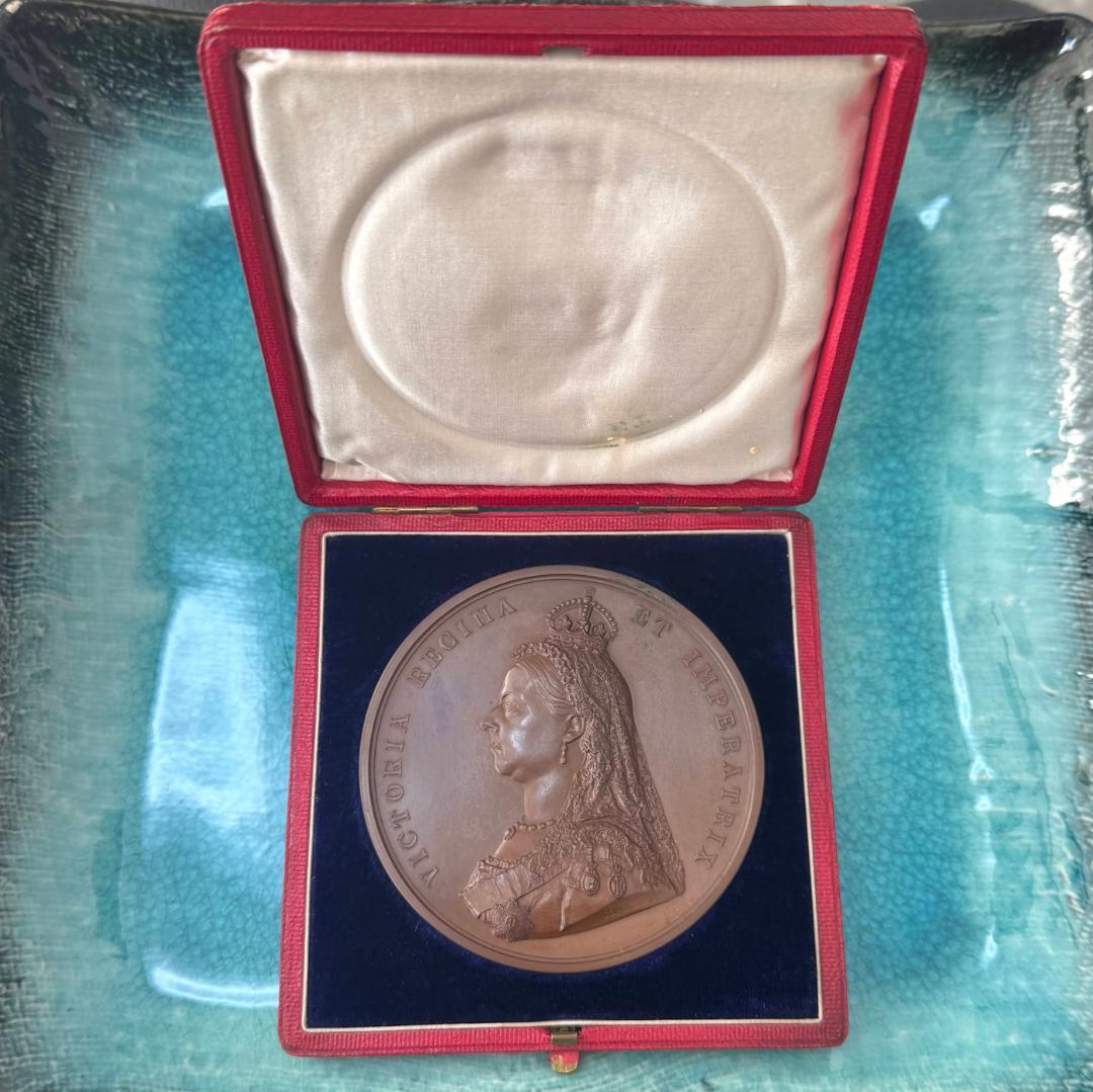 専用手配品　1887ヴィクトリア ゴールデン ジュビリー 大型 ブロンズ メダル