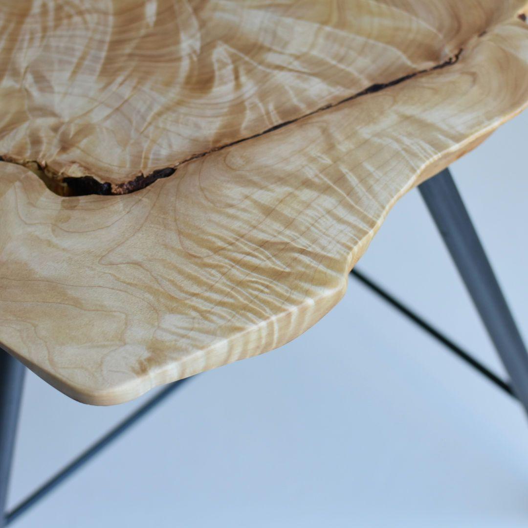 112 栃 ハンドメイド サイドテーブル スツール 花台 腰掛け 椅子 無垢材