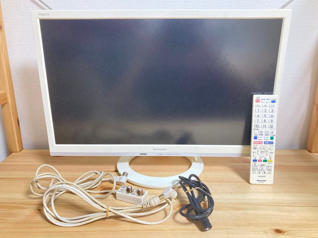 ☆良品！！ SHARP 液晶テレビ ハイビジョンLC-22K30 シャープ 小型
