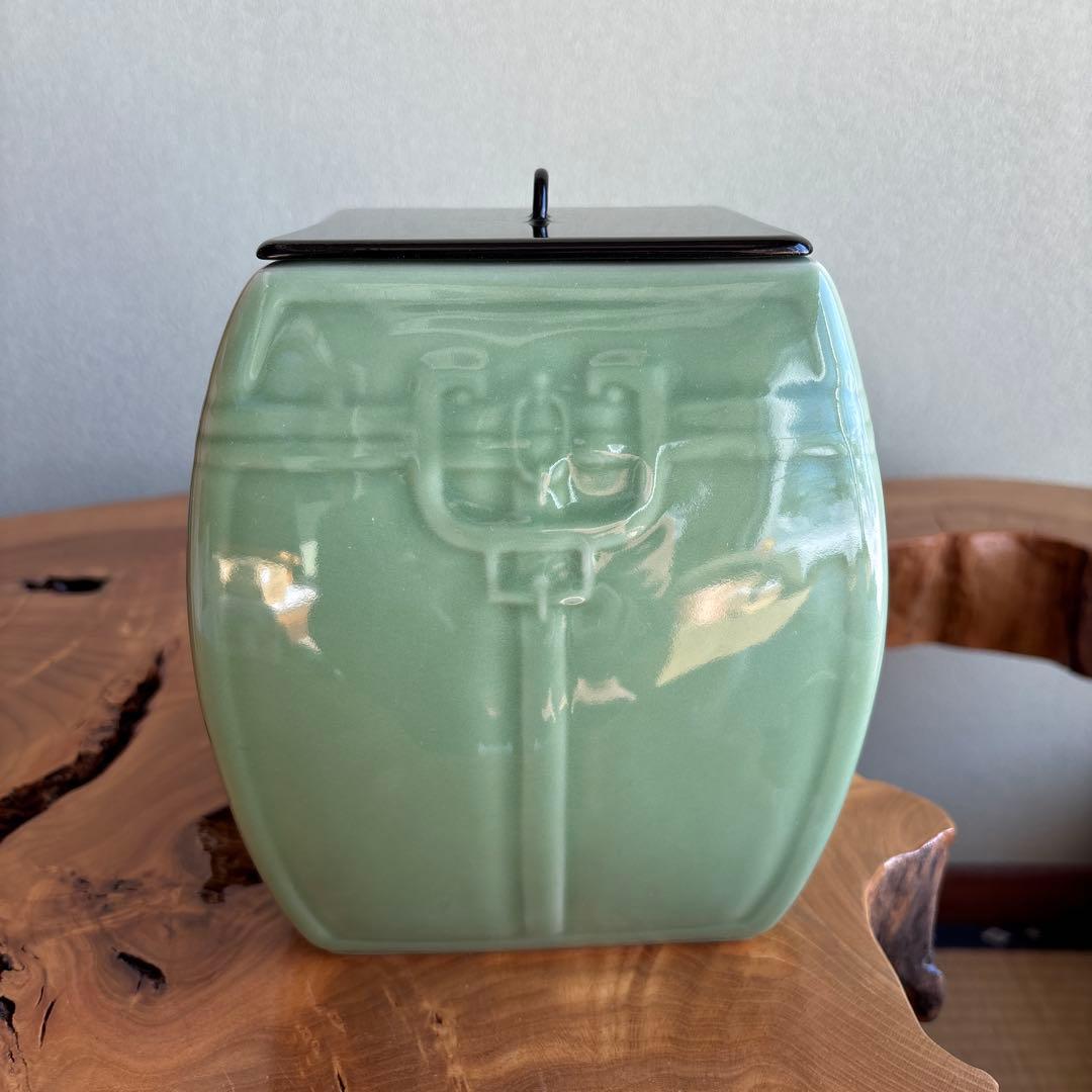 手塚玉堂 青磁 鎧櫃水指 茶道具 共箱