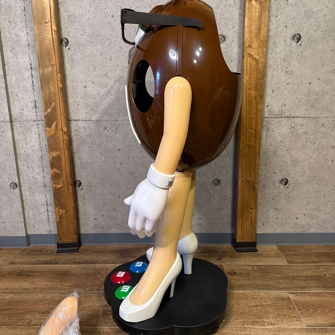 新品　M&M's ブラウン　ストアディスプレイ