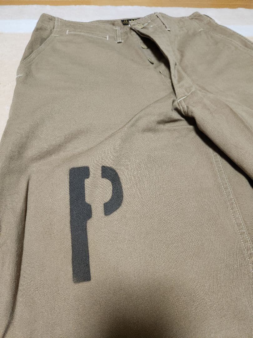 JELADO PWロゴ入りベージュチノパン Mサイズ