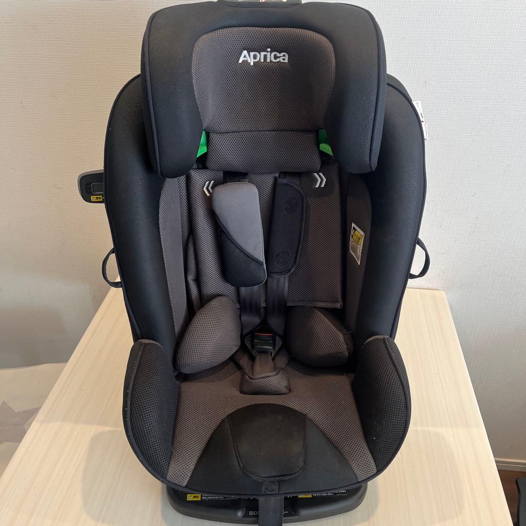 Aprica フォームフィットISOFIX360°セーフティー