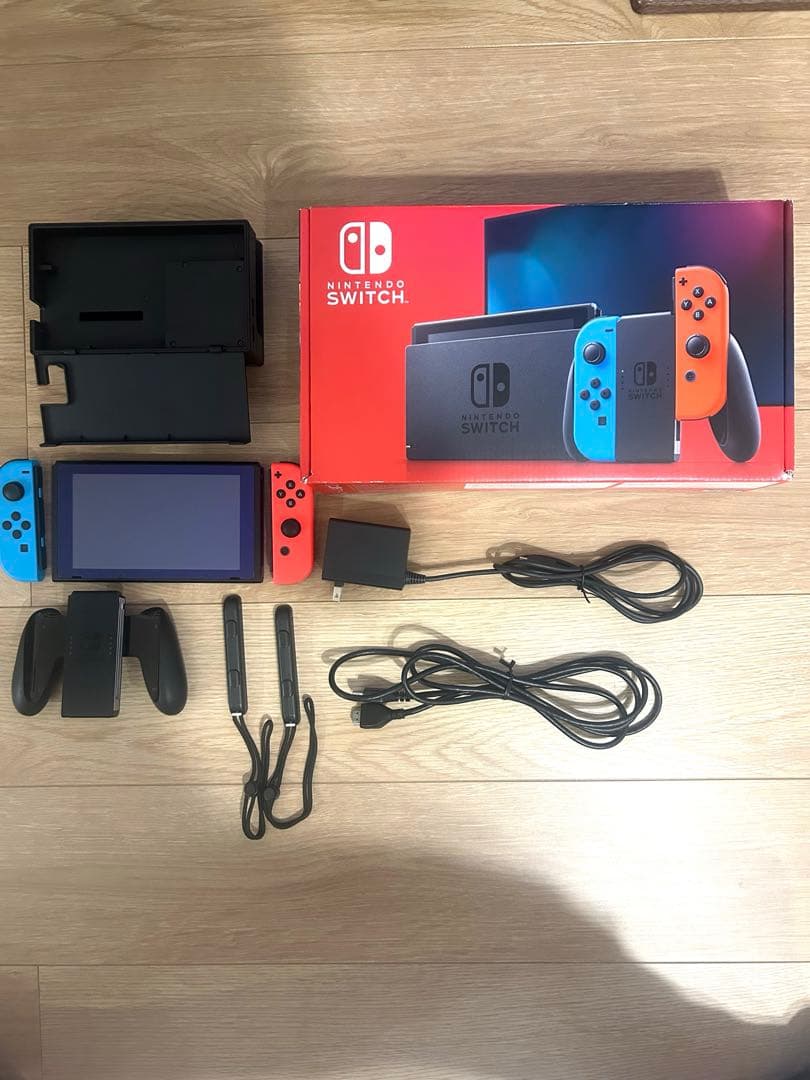 『美品』Nintendo Switch 本体　ネオンブルー・ネオンレッド