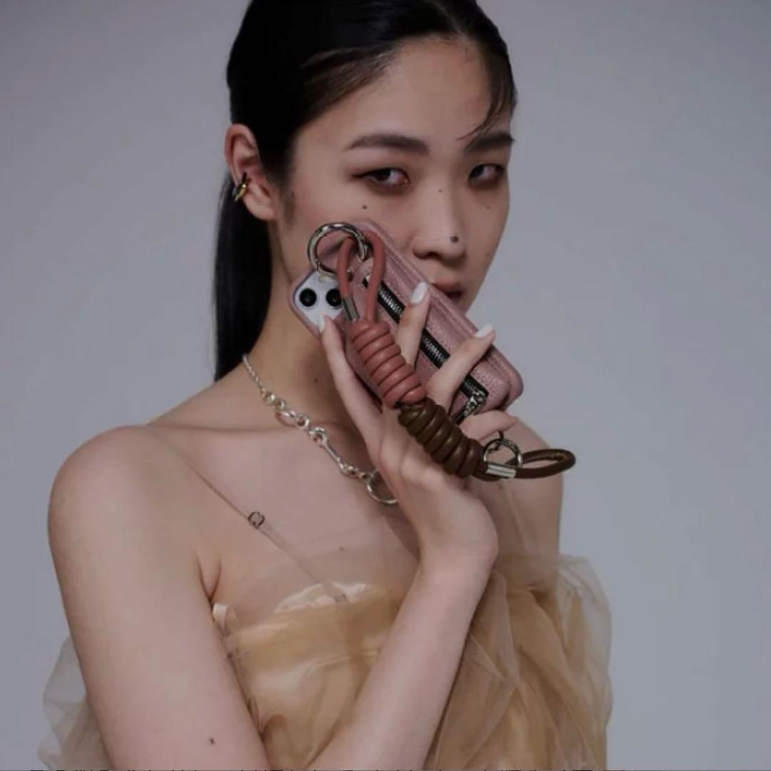 ajew iPhone15promax pinkbeige エジュー ケース