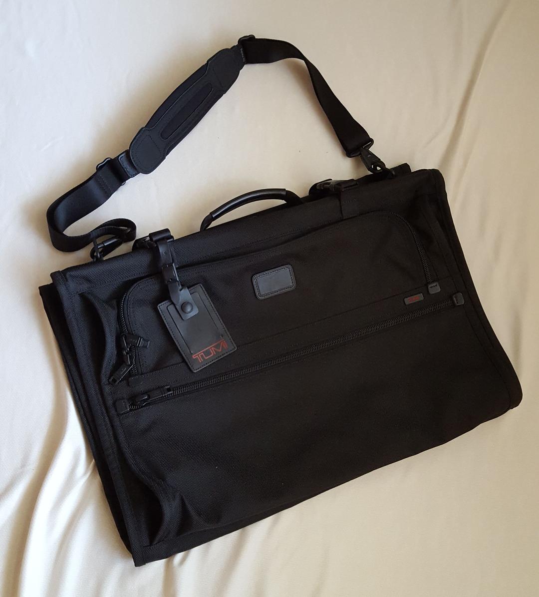 TUMI ガーメントバッグ