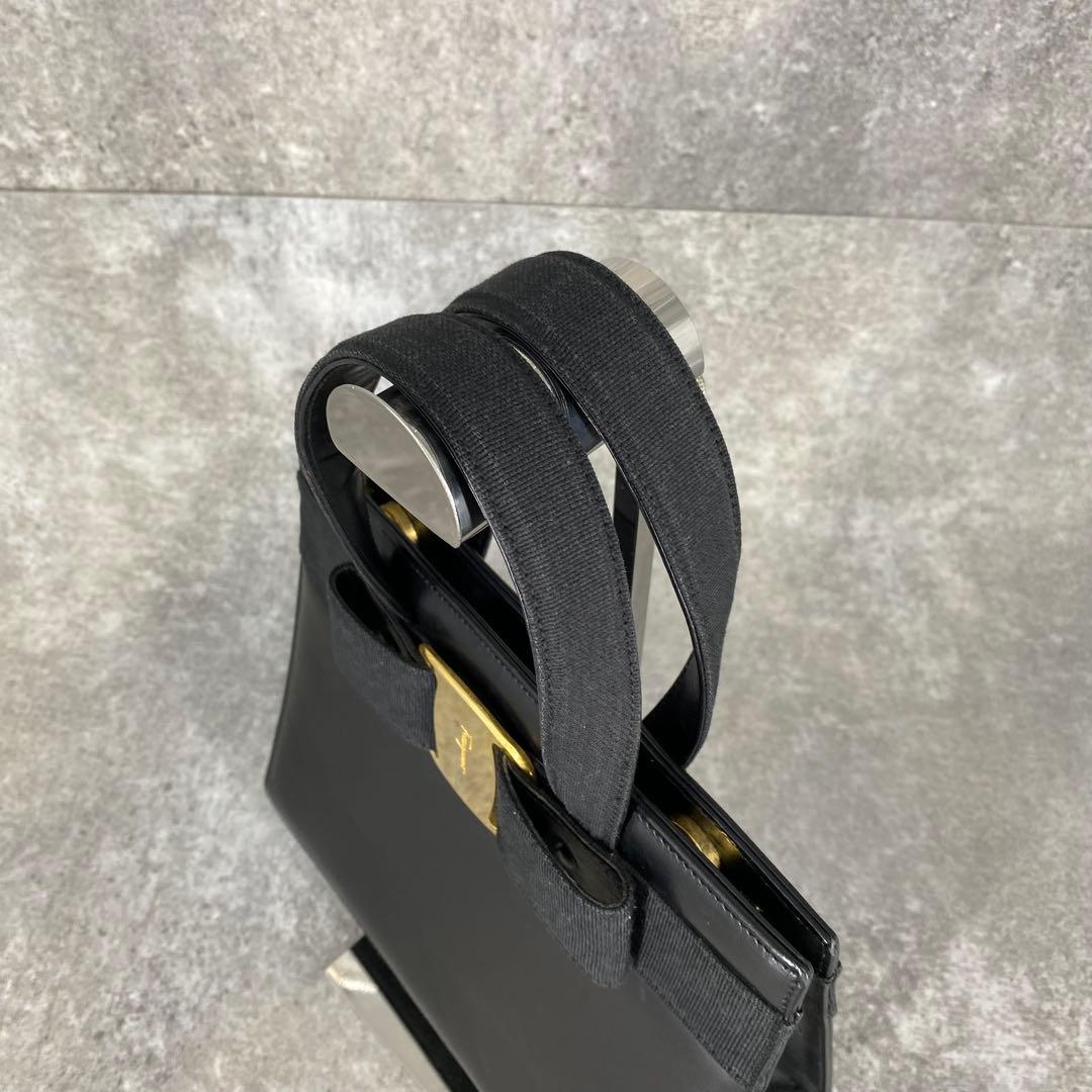 フェラガモ ヴァラ リボン 金具 ハンドバッグ トートバッグ レザー ブラック