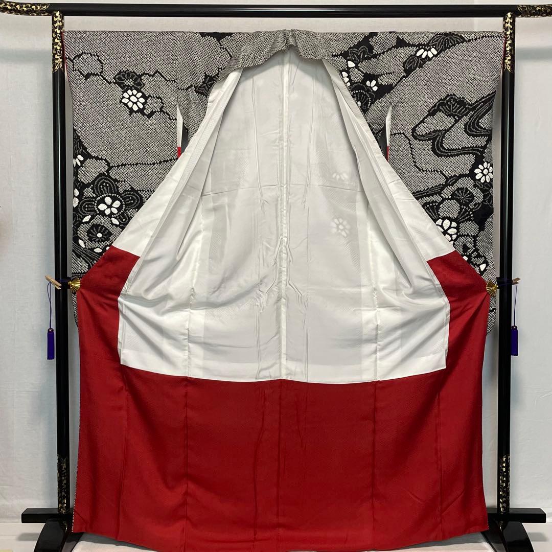 D343 振袖　総絞り　黒地　花模様　流水　正絹　着物　袷