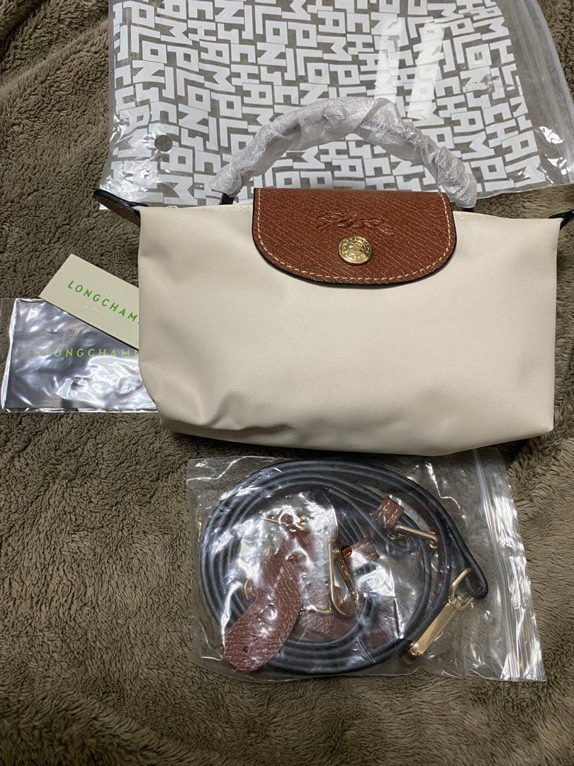 m*i様 新品LONGCHAMP ショルダーバッグ XS