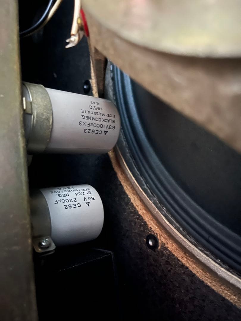 ROLAND CB-40 VINTAGE BASS COMBO ￼ベースアンプ