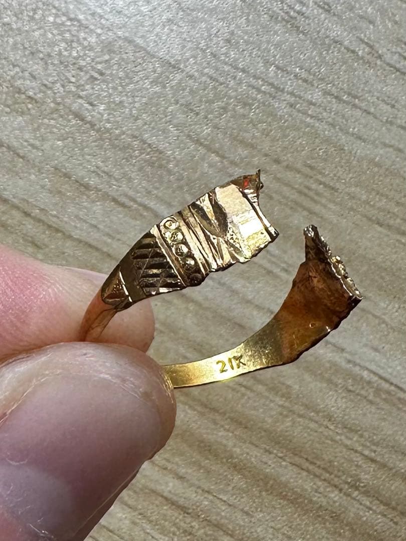 三*郎様 21K刻印あり ゴールドカラー リング 破損あり 2.4g