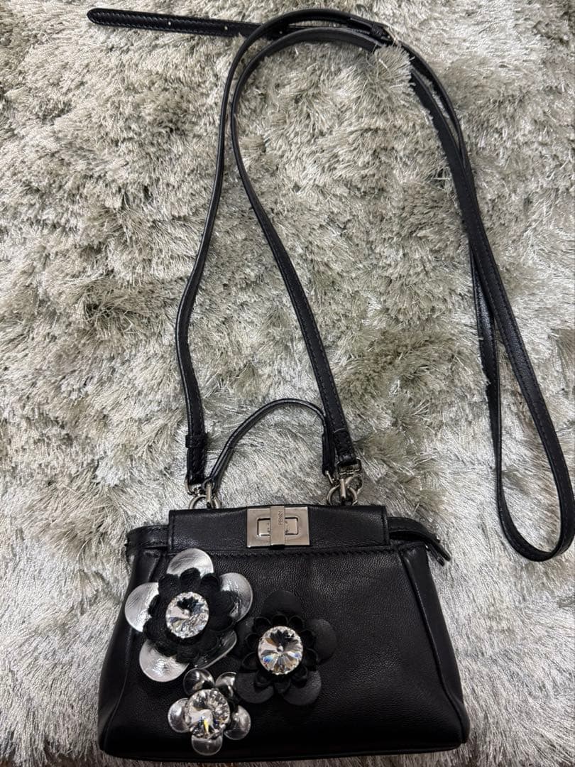 FENDI ピーカブー　マイクロサイズ