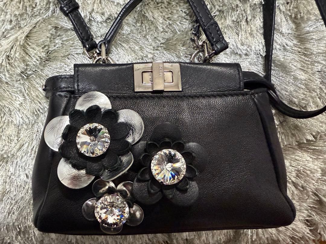 FENDI ピーカブー　マイクロサイズ