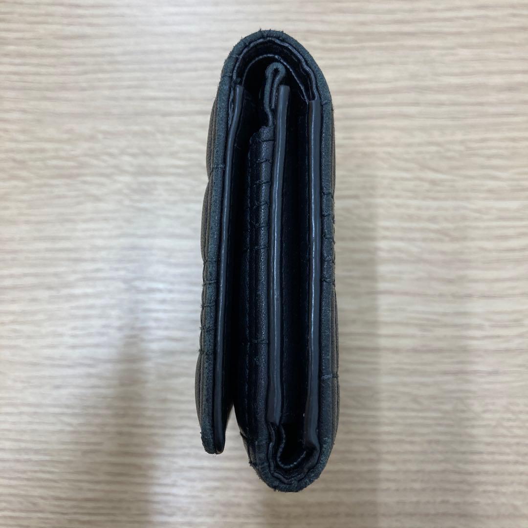 バーバリー TBロゴ キルティング 三つ折り財布 ブラック