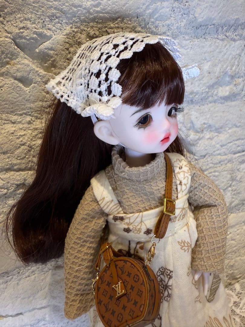 ドール 30cm本体＋衣装2着＋靴2足＋バッグ1点 ウィッグカスタムドール