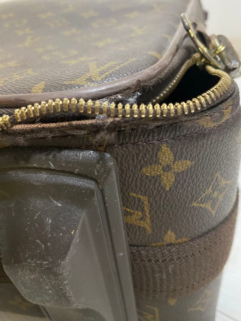 ルイ ヴィトン / LOUIS VUITTON ベガス