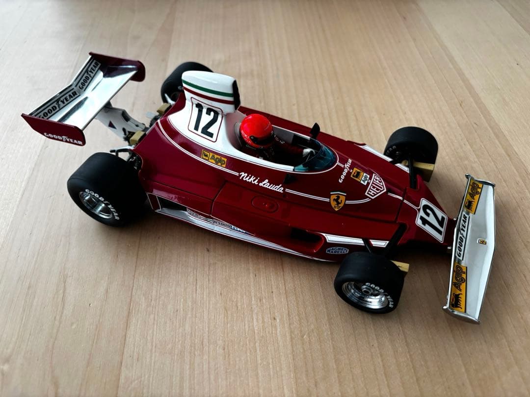 Ferrari 312 T 1975 1/18 ニキ・ラウダ
