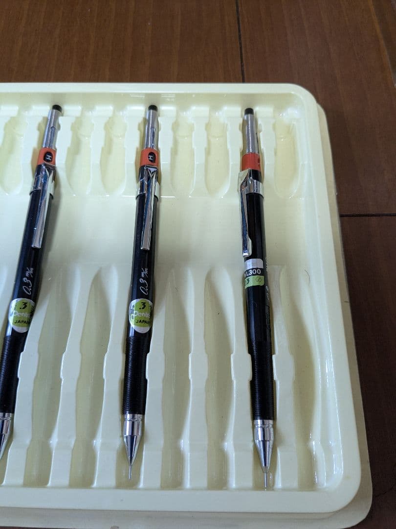 ペンテル 製図用 シャープペン PMG 0.3 ケース付き シャーペン 廃盤