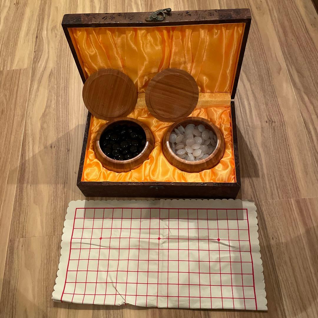 囲碁　瑪瑙碁石　玉石　黒178個　白180個