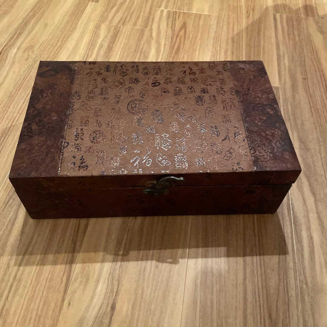 囲碁　瑪瑙碁石　玉石　黒178個　白180個