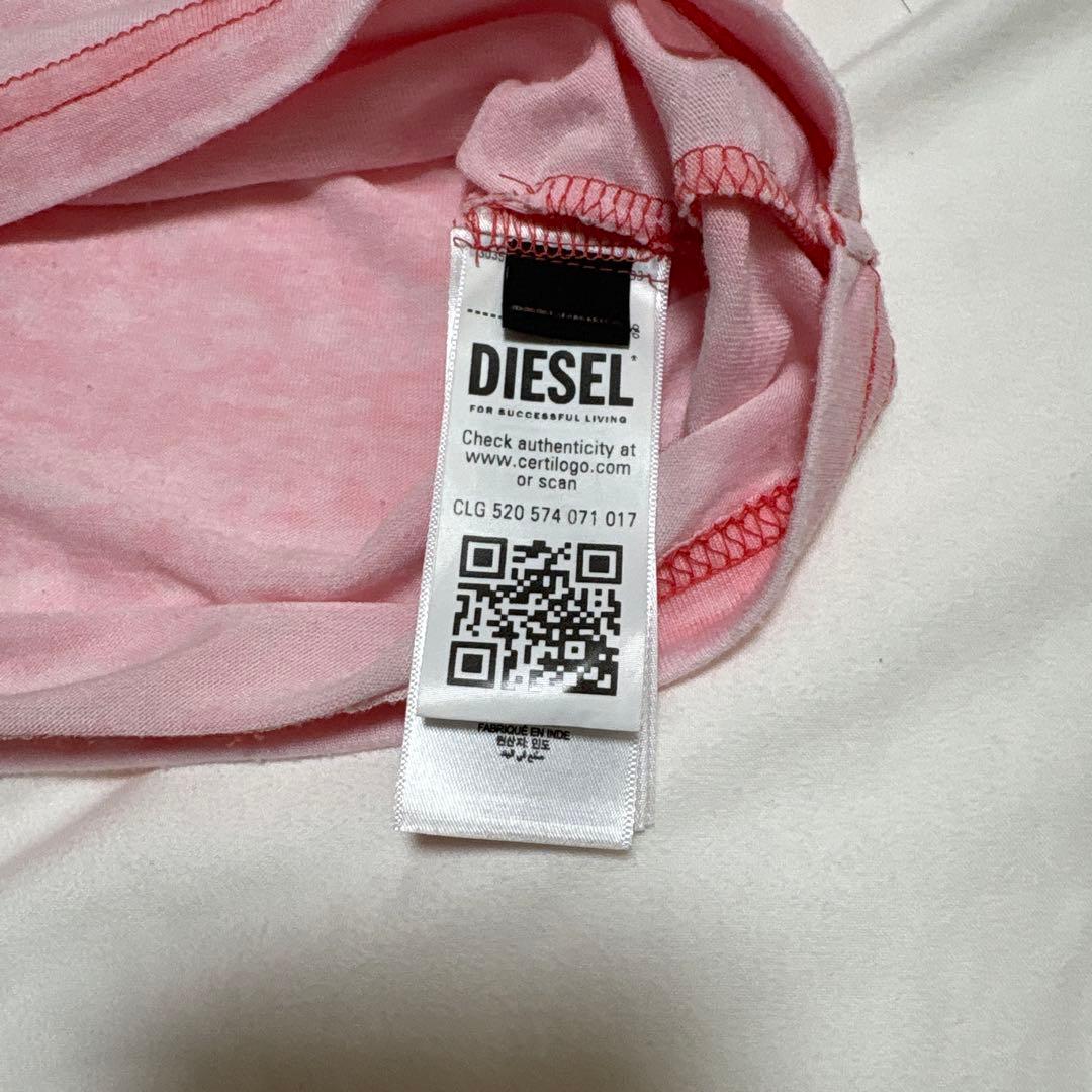 DIESEL ピンク Tシャツ 剣プリント