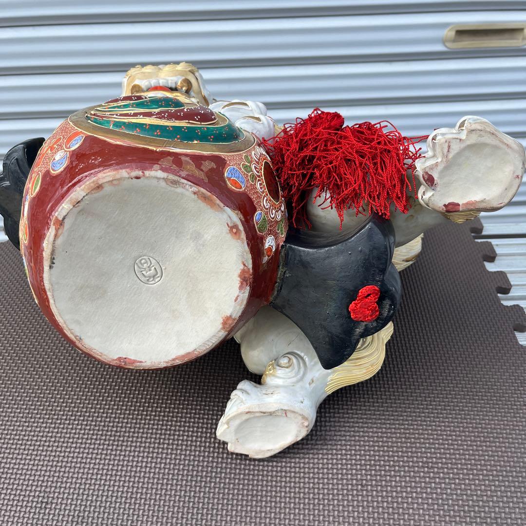 獅子の形状 陶器製装飾品