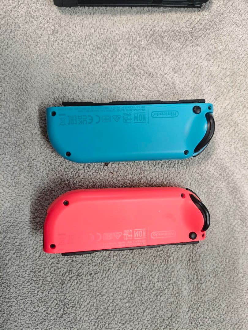 【完品】Nintendo Switch本体 ドラクエ3