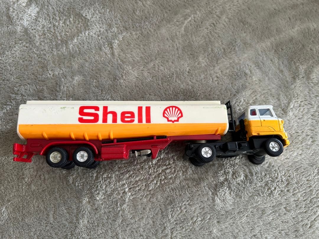 トミカダンディHINO SEMITRAILER TANK LORRY Shell