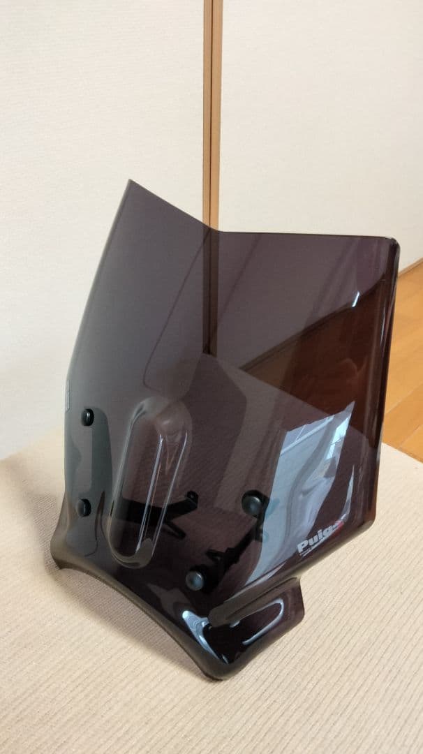 Puig シールド ダークスモーク　スヴァルトピレン401（2021年式に使用）