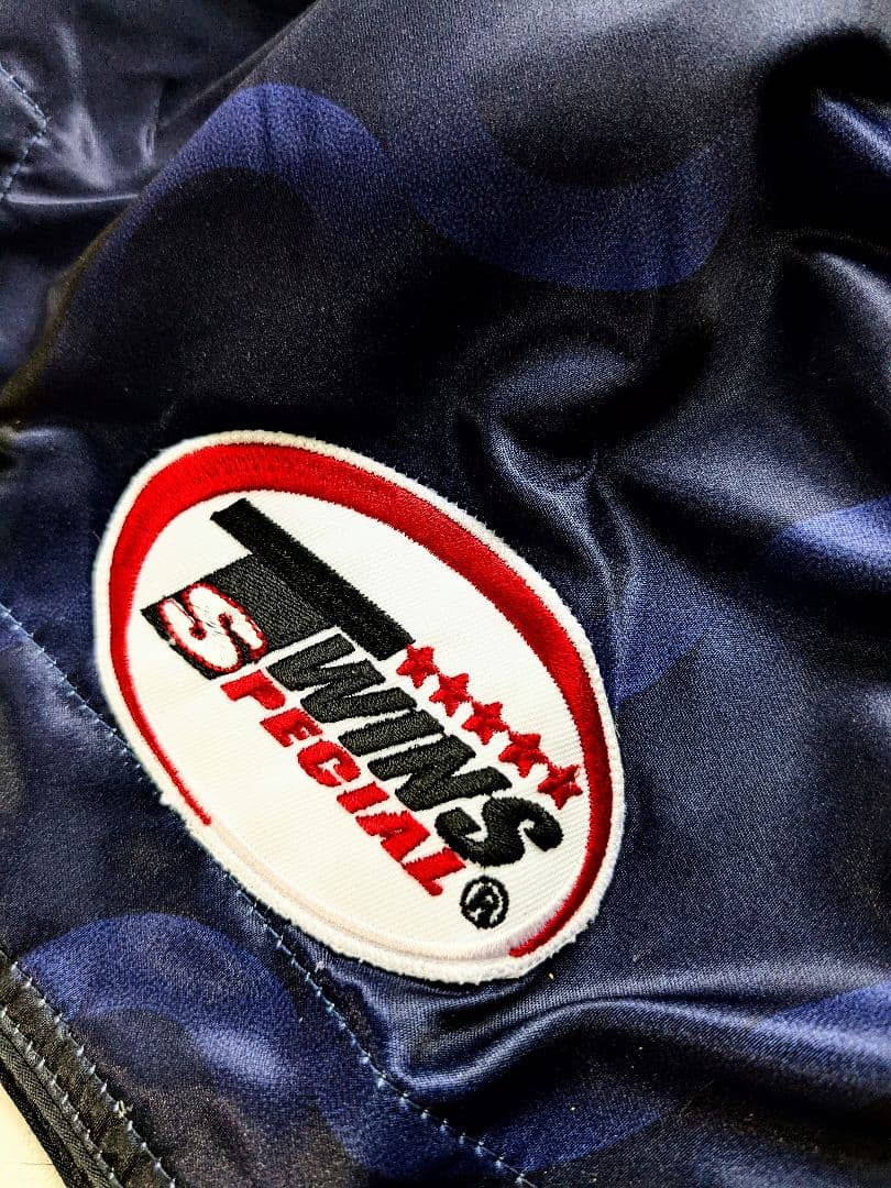 新品未使用TWINS×BOOSTERコラボ ムエタイパンツ タイトフィット M