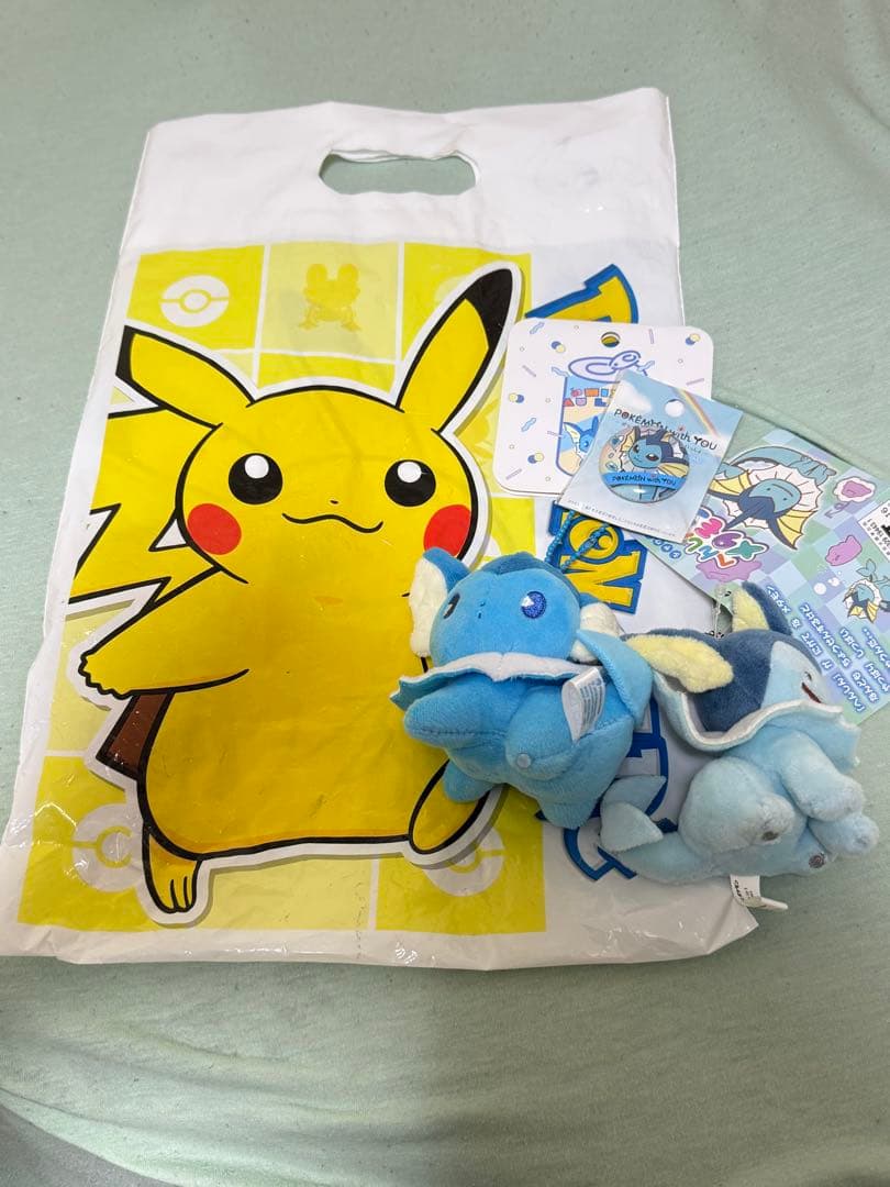 シャワーズ まとめ売り　ぬいぐるみ　ミックスオレ　へんしんメタモン　缶バッジ等