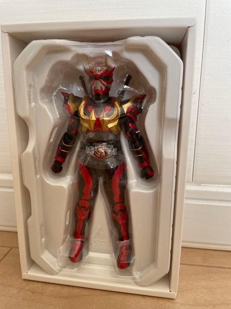 仮面ライダー装甲響鬼 真骨彫製法 S.H.フィギュアーツ