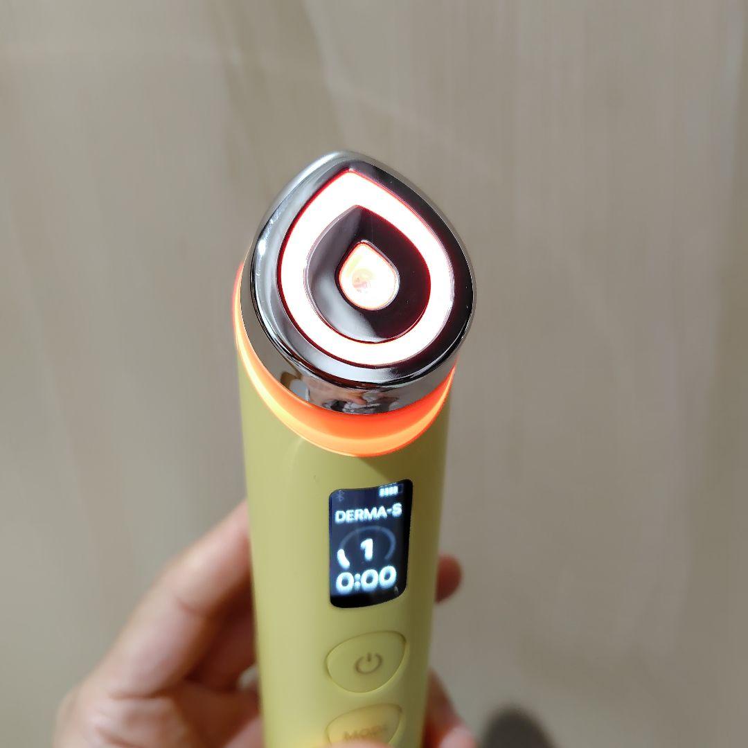 メディキューブ　美顔器　ブースタープロ　黄色　くまキャップ