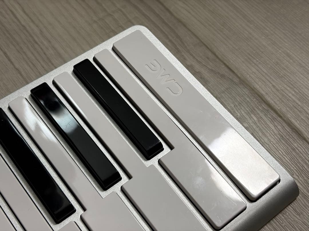 n*h様 CME Xkey 37 MIDIキーボード