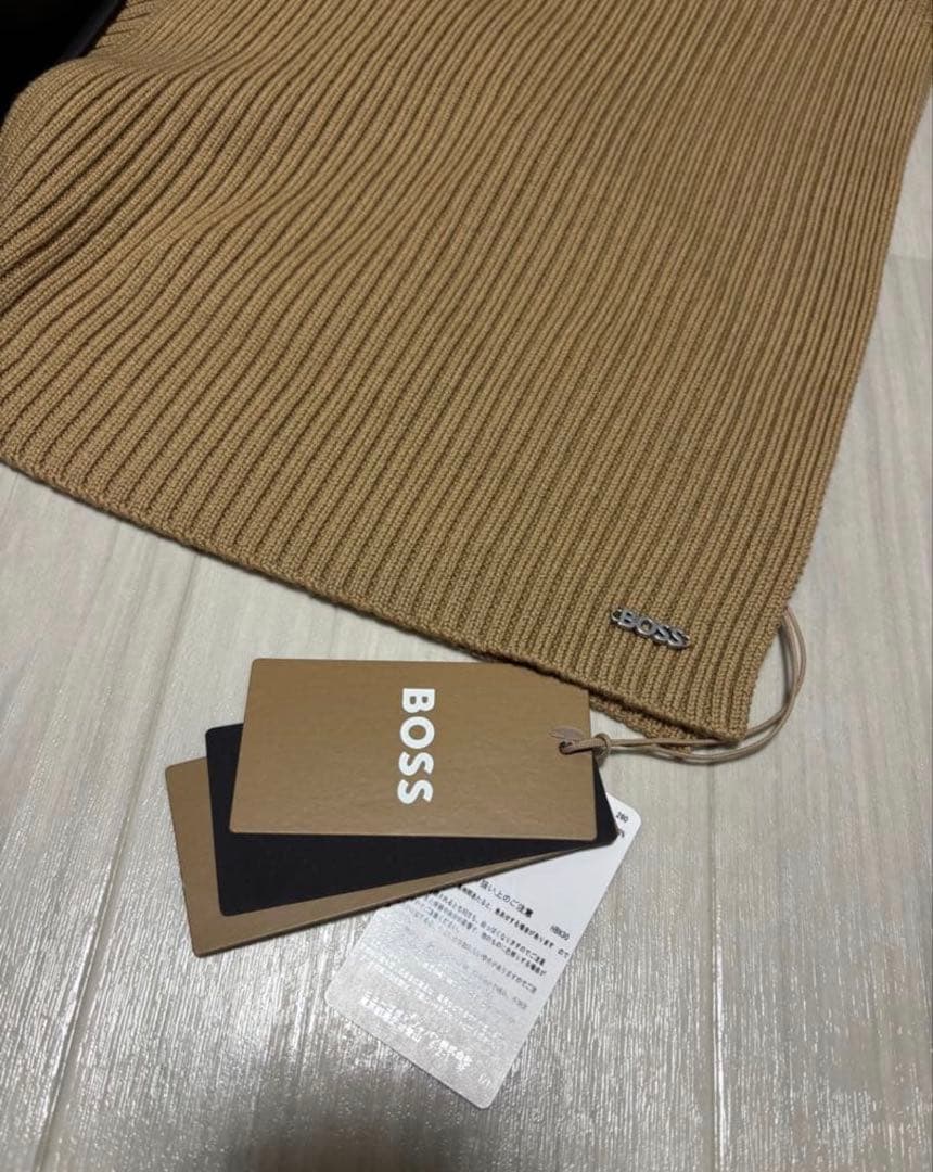 BOSS ベージュ リブ編みマフラー