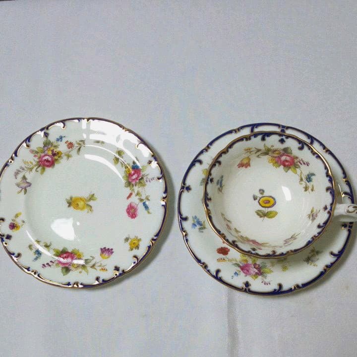 コウルドン　トリオティーセット　英国アンティーク　　お値下げしました