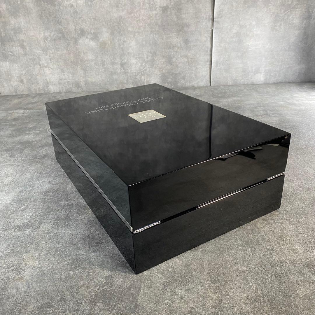 エンジェル シャンパン プラチナ　ヴィンテージ　2004 ケース付き　507