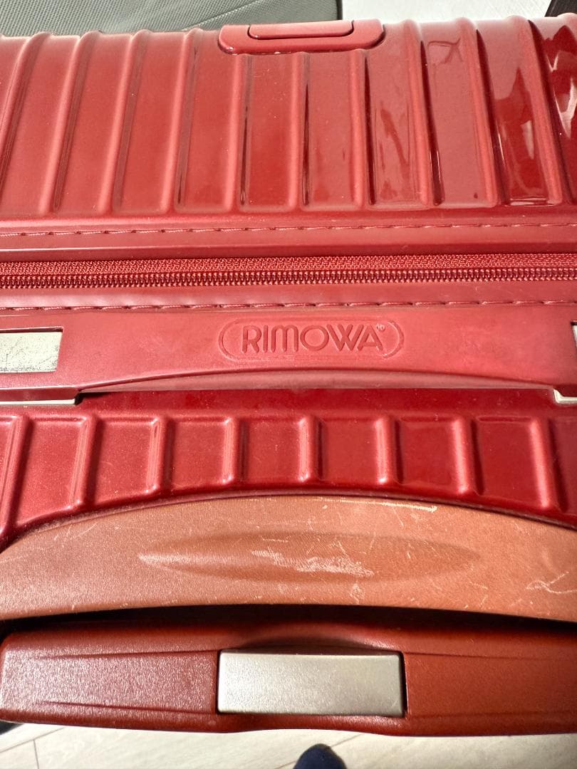 早い者勝ち リモワ キャリーケース赤 LLサイズ（RIMOWA）