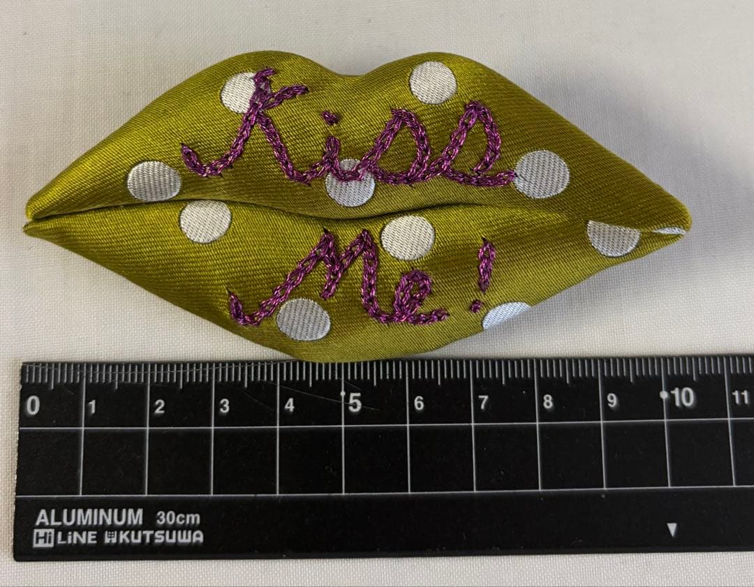 【未使用】希少ワコマリア 09aw 唇型ブローチ