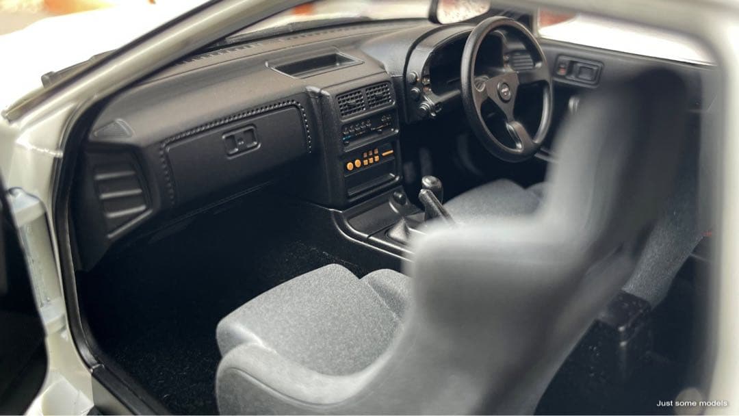 【新品】1/18 WHELART マツダ サバンナ RX-7 FC3S