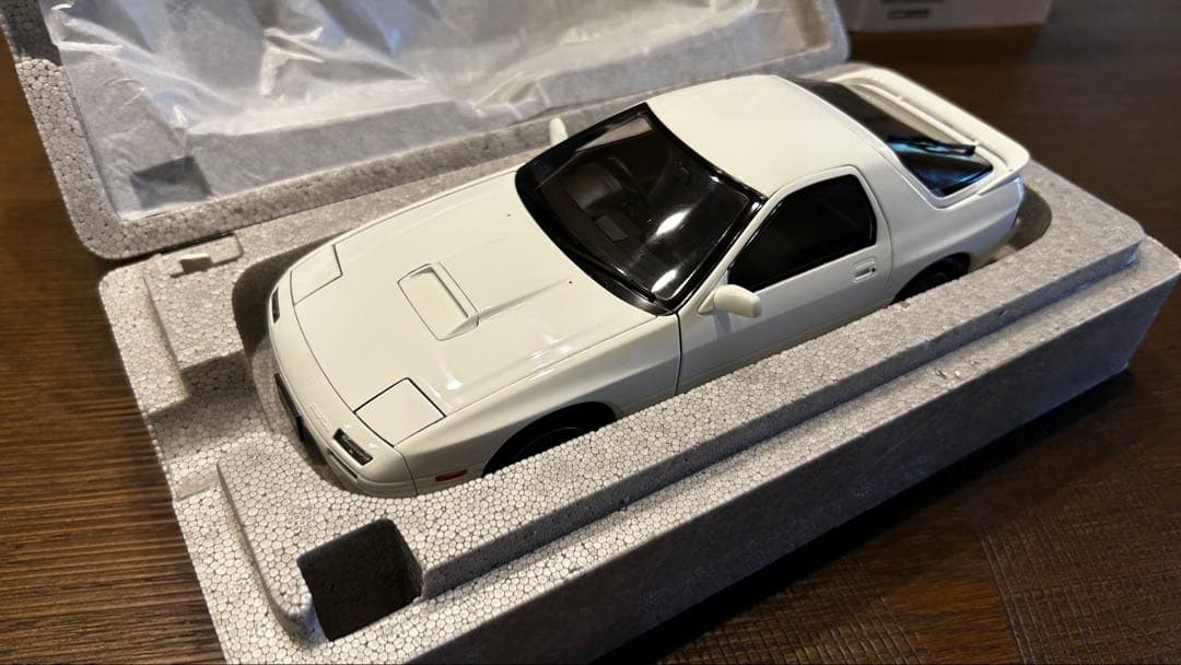 【新品】1/18 WHELART マツダ サバンナ RX-7 FC3S