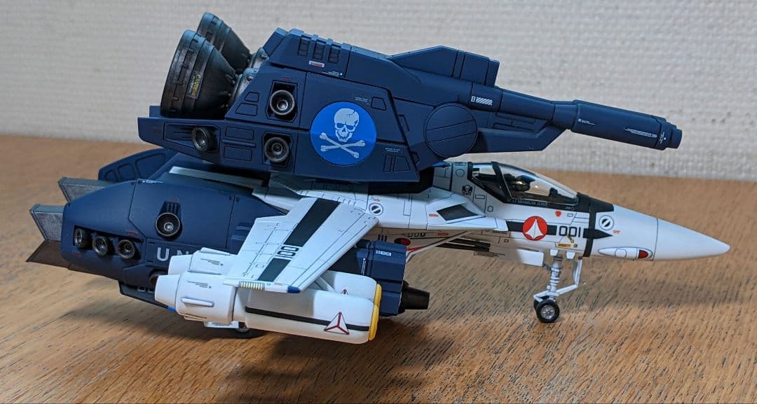 「僕って天才だったのか。」プラモデル完成品1/72VF-1Sストライクバルキリー