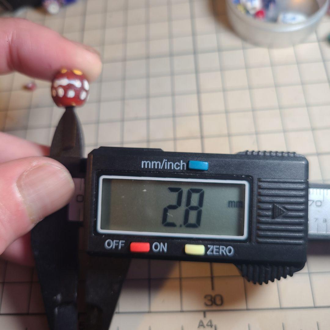 ファンシーアイビーズ　goro's等のカスタムに