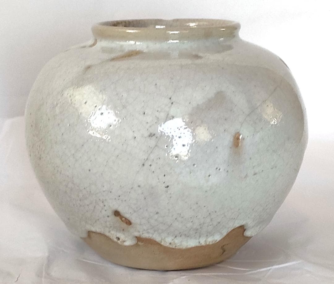 陶器 花入れ 白釉薬 球体 Ac-248