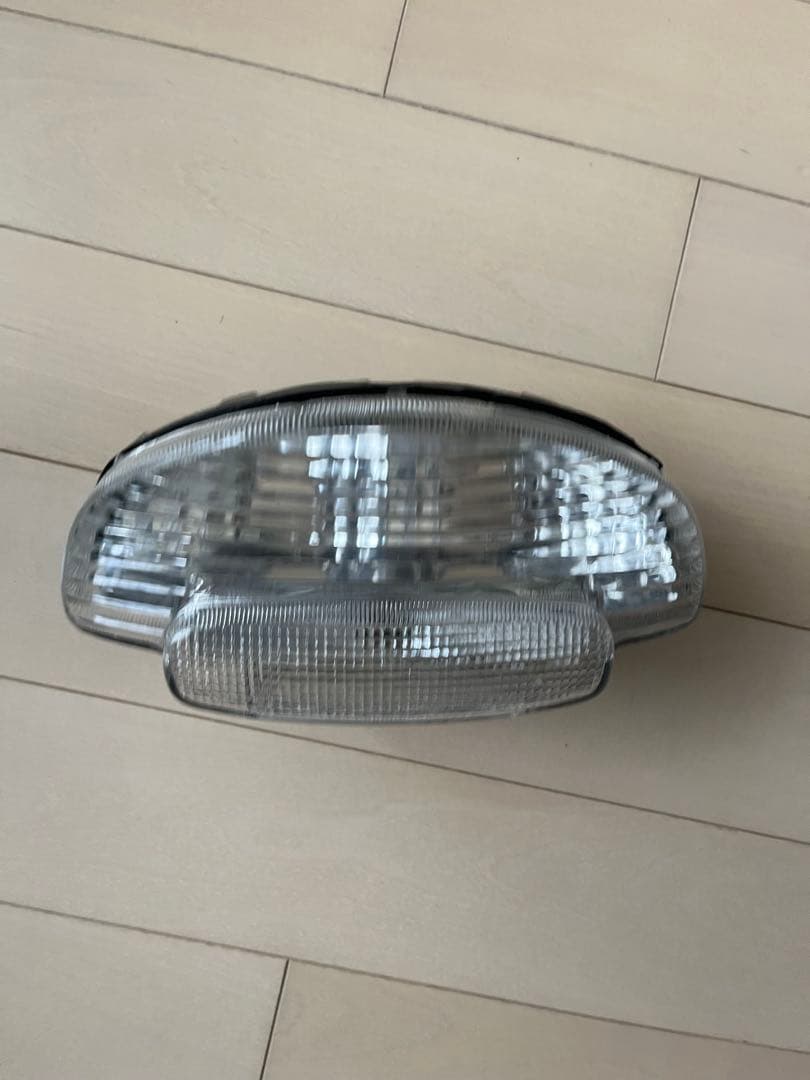 バンディット250V GJ77A テールランプケース